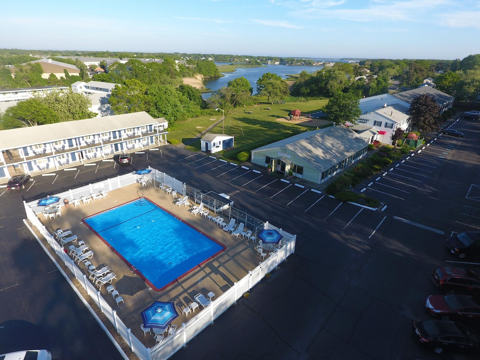 Uncommoner Hotel By Reverie Boutique Collection West Yarmouth Exterior foto
